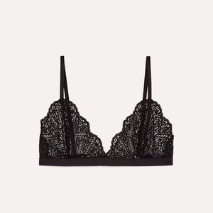SOLD Aritzia Wilfred Lavaltrie Bralette in Black Lace